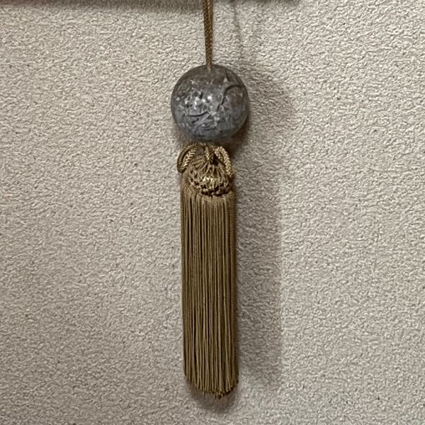 Traditioneller japanischer Fūchin aus Stein